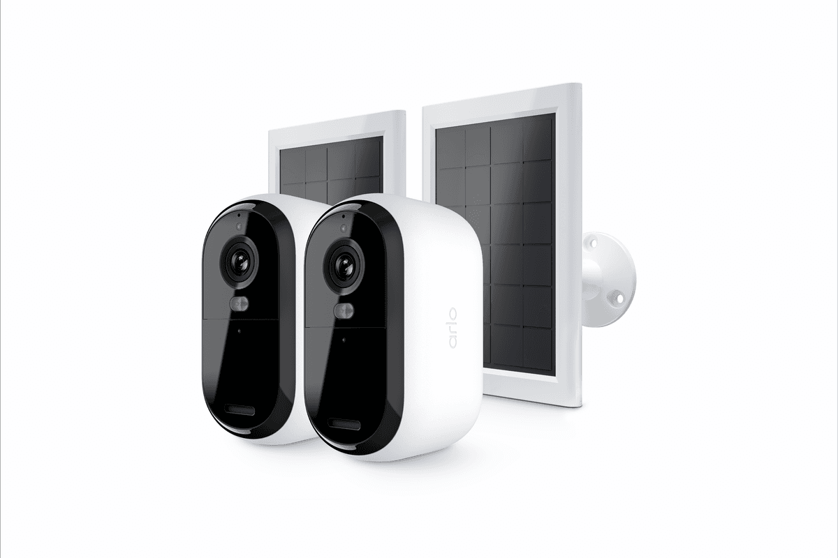 Arlo Essential (Gen.2) Bundle 2K Outdoor Security Camera - 2 Camera Kit + 2 Essential Solar Panel Charger - White