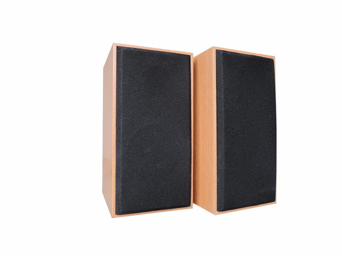 Boxa Serioux, 2.0 SoundBoost 2000C, 6W, frecvența raspuns: 100Hz- 18KHZ,raport semnal/zgomot: 70 dB