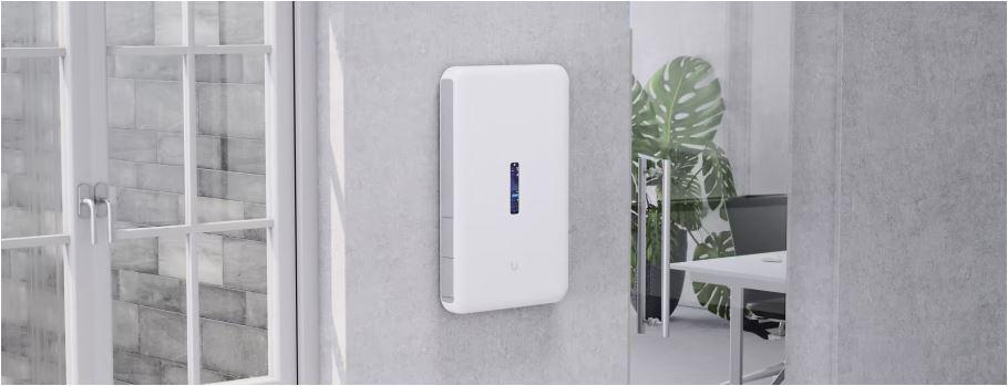 UBIQUITI UDW All in one gateway access point POE, WI-FI6, Dimensiuni: 549 x 342 x 62 mm, Greutate: 8.6kg