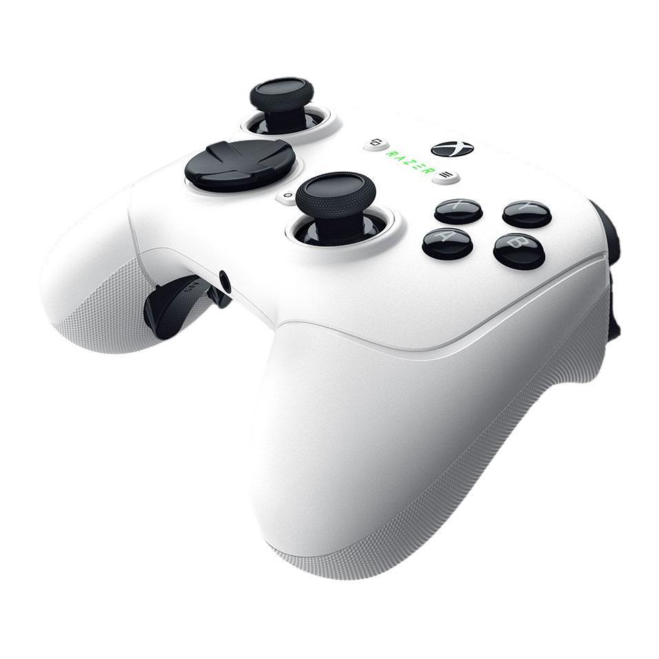 Controller Razer Wolverine V3 Pro, conectivitate Razer Hyperspeed Wireless, compatibil cu Xbox & PC