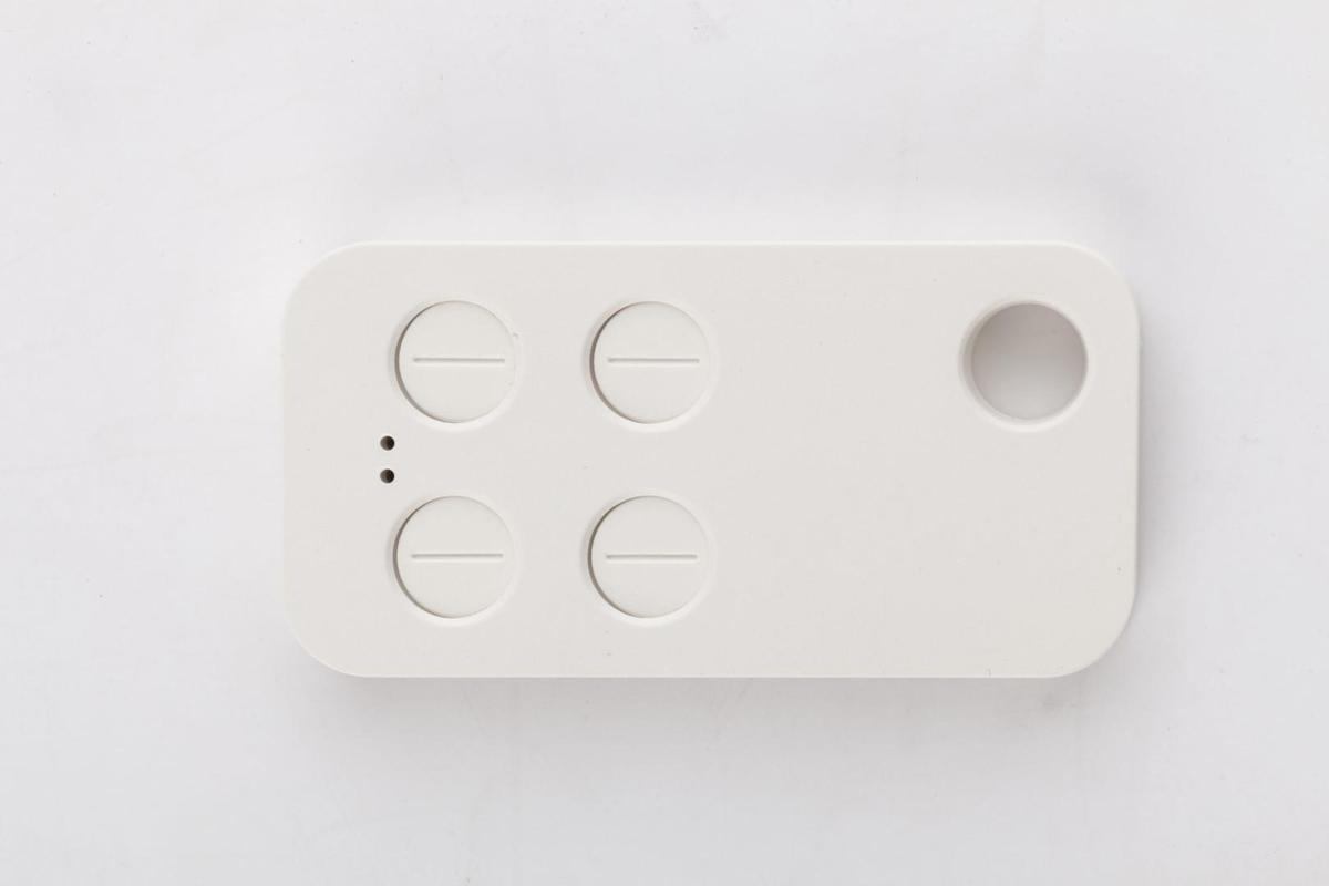 Telecomanda cu 4 butoane Venitem VELA 2.0W, Rolling code, frecventa 433,92 MHz, culoare alba, dimensiuni 70x35x9 mm