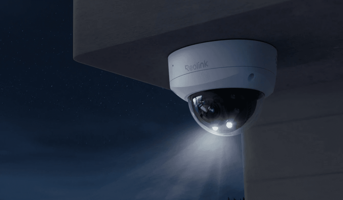 Camera de supraveghere Reolink POE P437 Senzor: 1/2.8"CMOS Rezolutie video: 8 Megapixeli (3840 x 2160 pixeli)