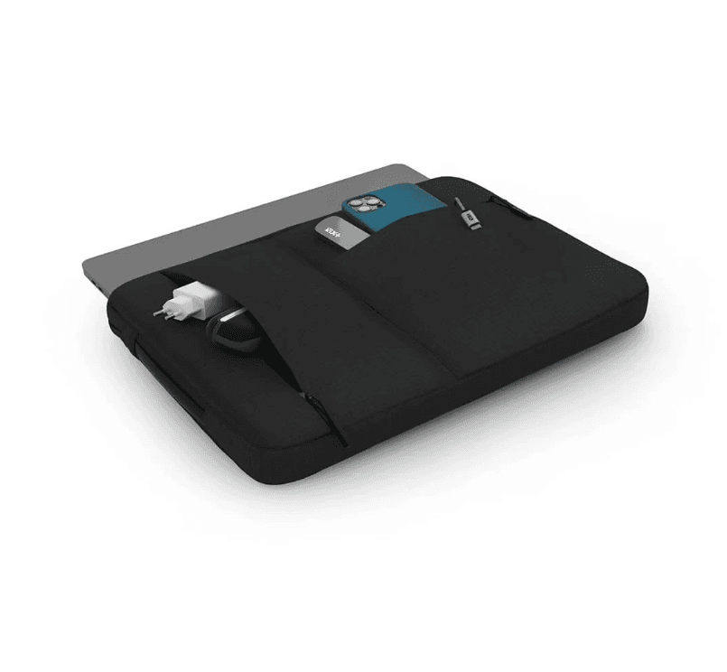 Husa neagra protectoare compatibila cu MacBook Pro 16" Retina Display (2023/ 2022/ 2021/ 2020/ 2019)