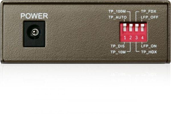 "Omada 10/100 Mbps RJ45 to 100 Mbps Single-mode SC WDM Bi-Directional Fiber Converter PORT: 1× 100Mbps SC Port